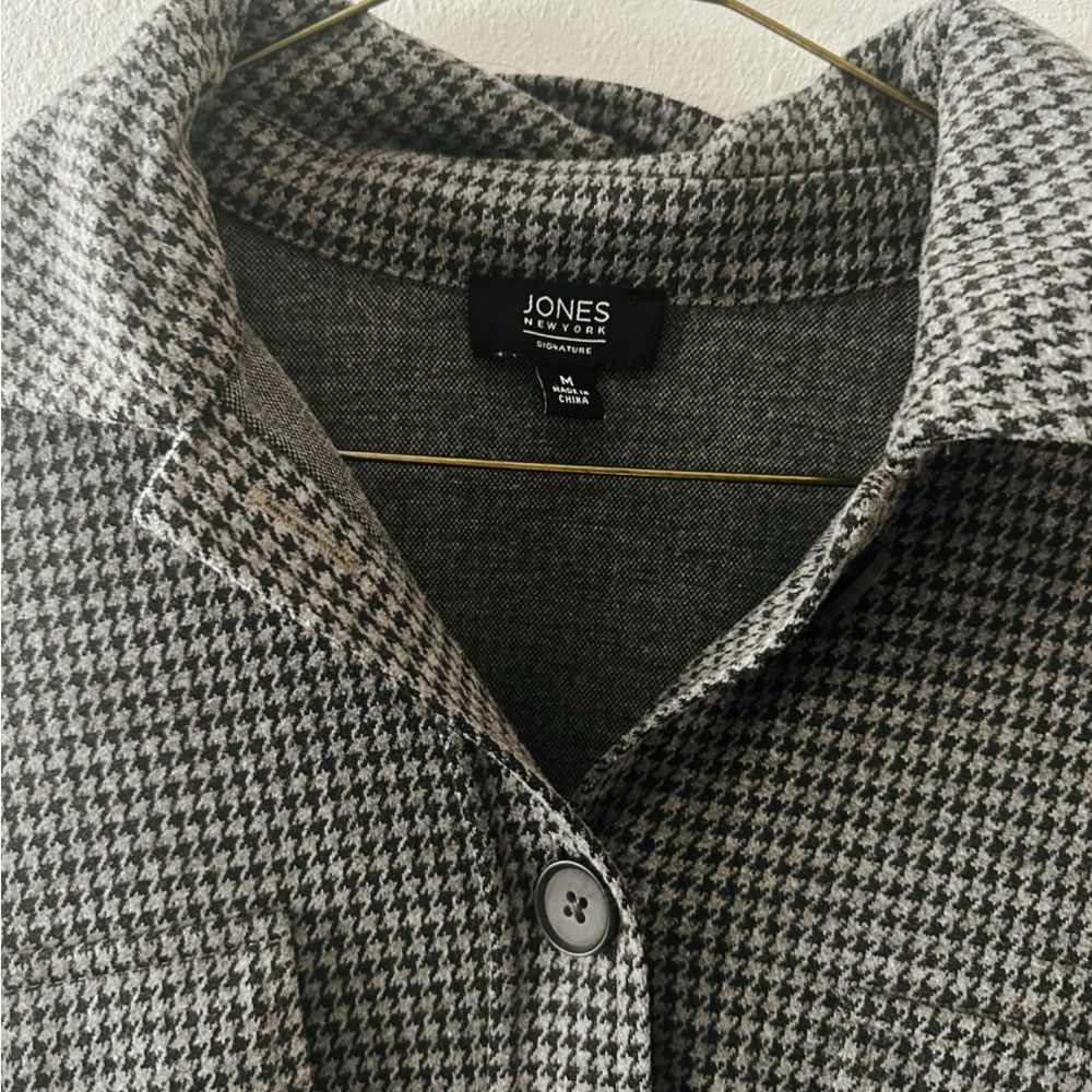 Button down flannel - Picture 2 of 3